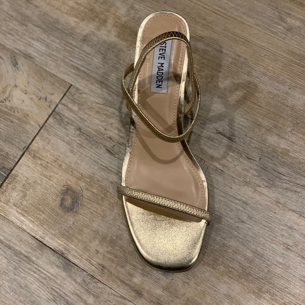 Steve Madden Inessa Gold block sandal